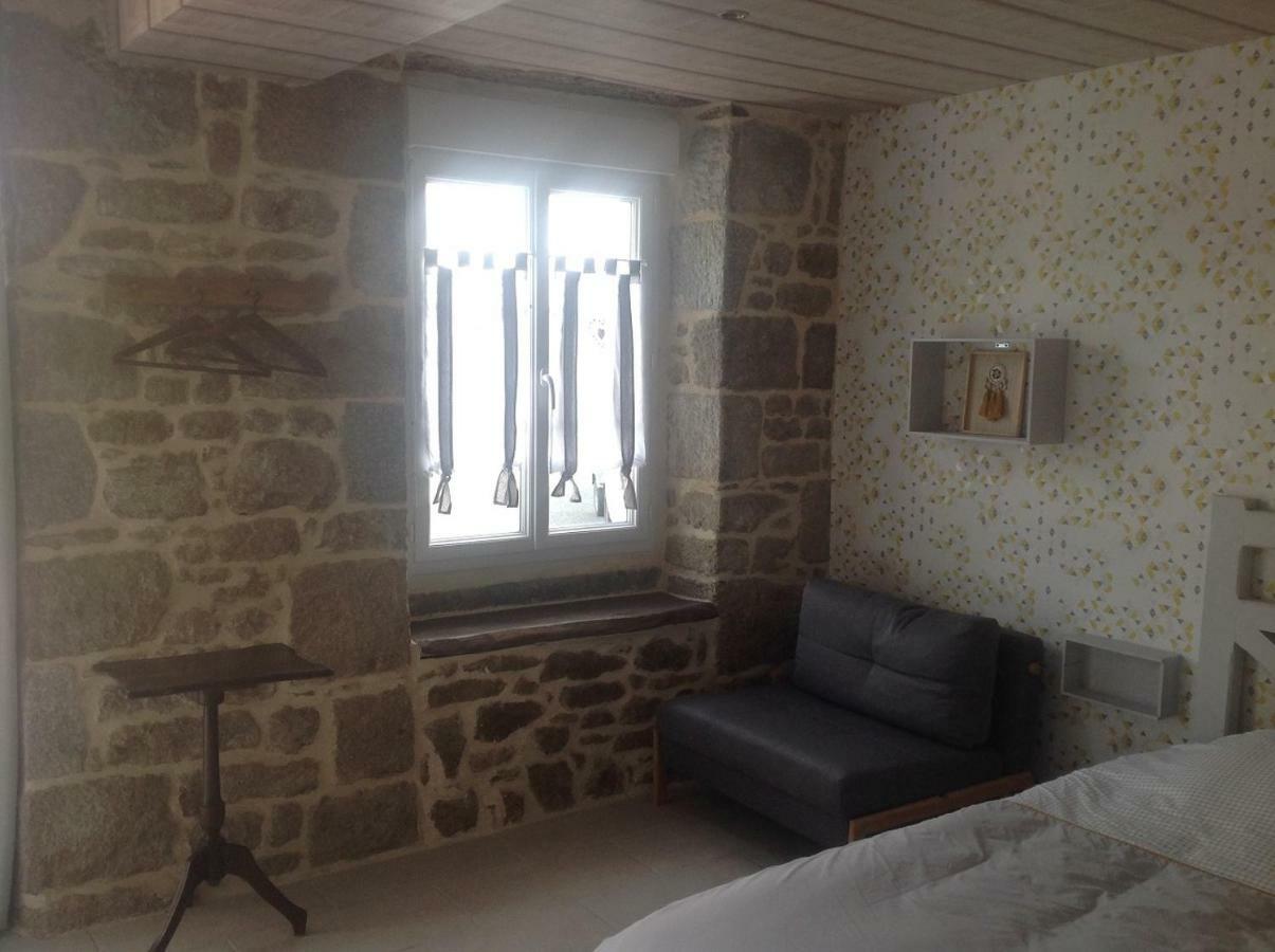 Les Rocailles Hotel La Foret-Auvray Eksteriør billede