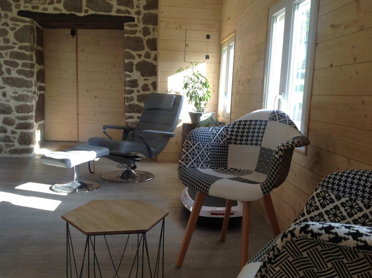 Les Rocailles Hotel La Foret-Auvray Eksteriør billede